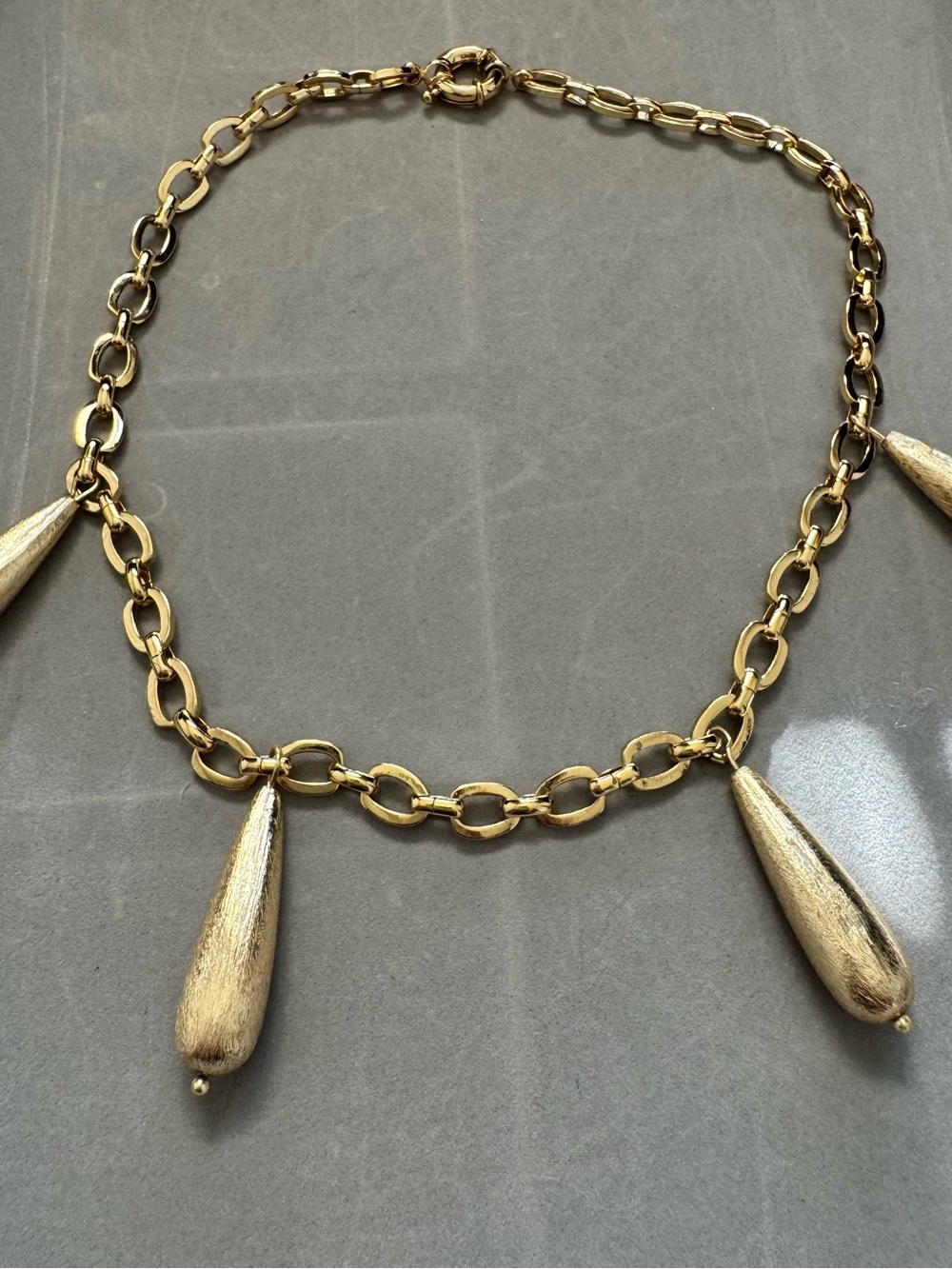 Gold Teardrop Link Necklace - Elegant Women’s Jewelry
